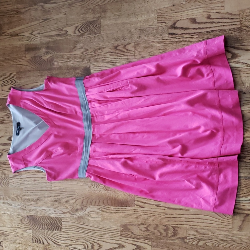 (10) Nine West Midi Fit & Flare Full Skirt V Neck with Pockets Vacation